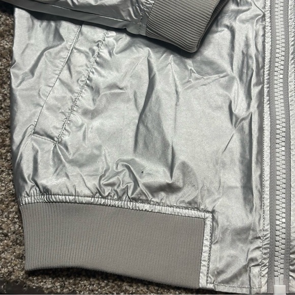 Hunter for Target Windbreaker Hooded - Picture 4 of 14